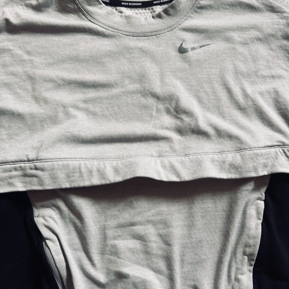 Nike Running  Long Sleeve  Top - Picture 3 of 10